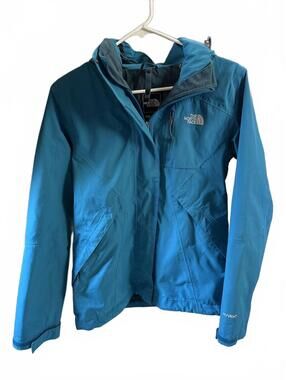 The North Face Venture 2 Waterproof Dryvent Hooded Rain Jacke - Woman’s Small